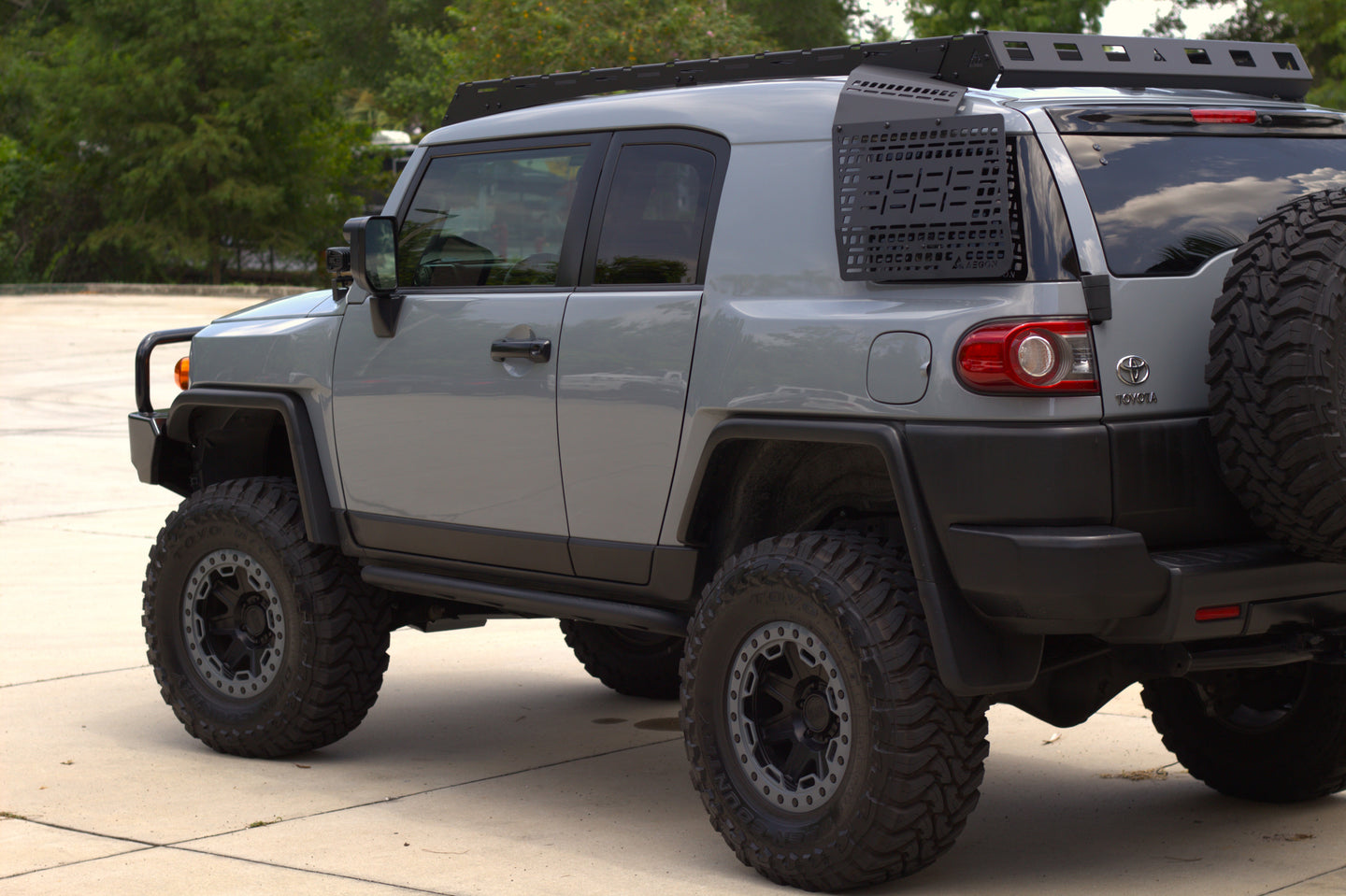 Toyota FJ Cruiser - AEGON Steel Molle Panel