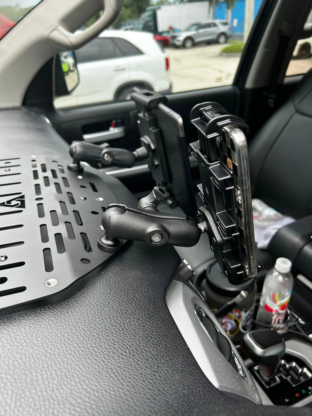 AEGON Toyota Tundra - Dashboard Molle Panel reverse view