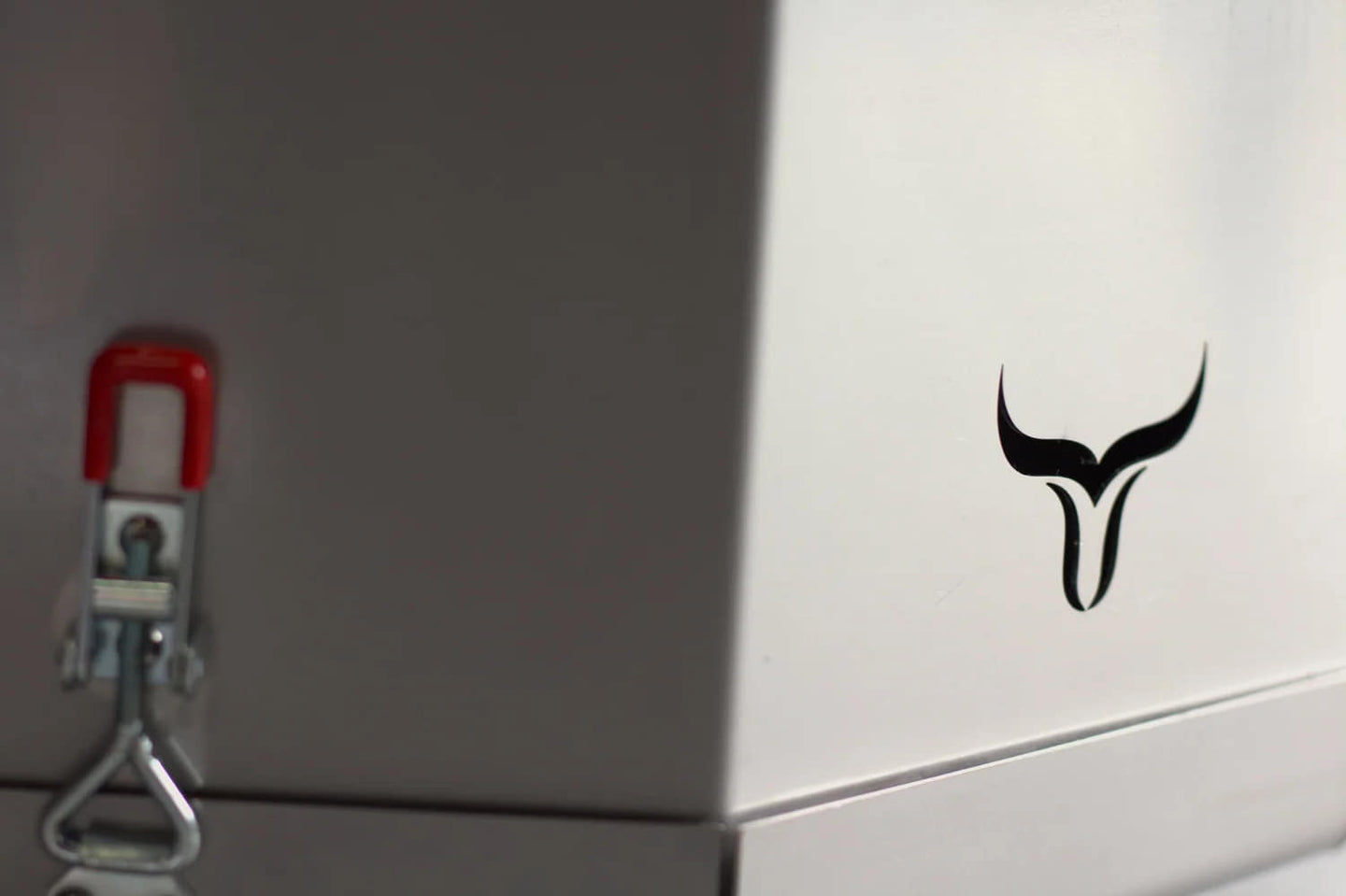 Close-up of American made 304 stainless steel welds on AEGON smoker.