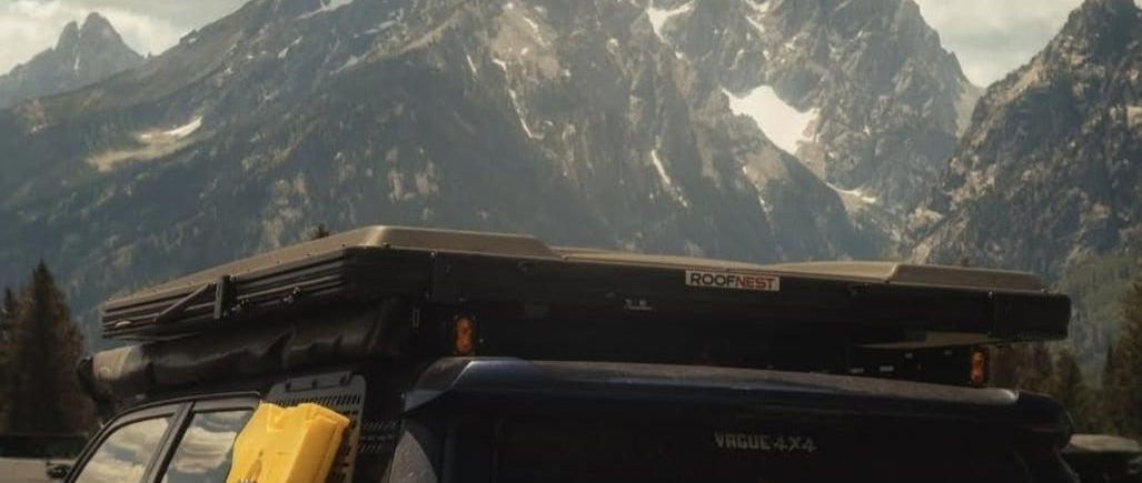 Easy bolt-on installation of the AEGON roof rack on a Toyota 4Runner without drilling.