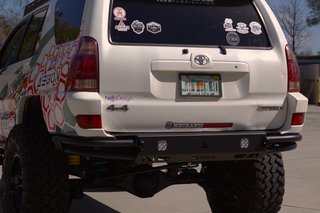 4th Gen 4Runner off-roading with a high-clearance bumper for better departure angles.