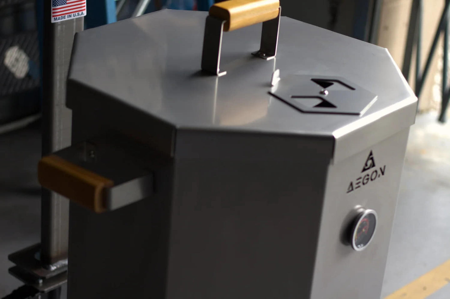 Large capacity 35 lbs AEGON smoker for chicken, beef, and seafood.